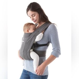 Ergobaby Embrace Cozy Newborn Carrier in Gray